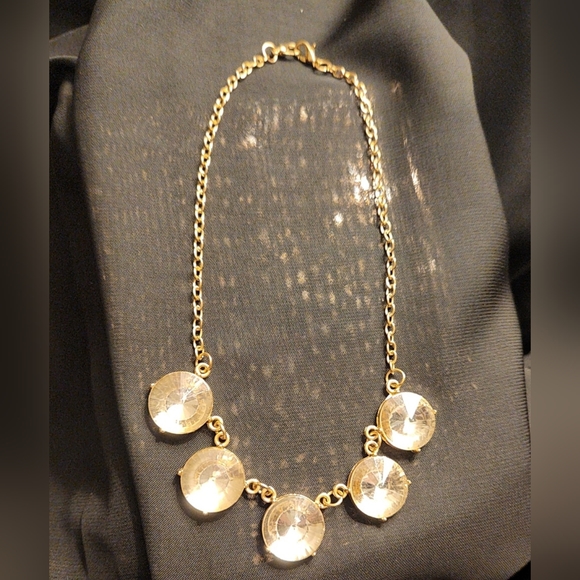 🔥PRICE DROP🔥 STUNNING VINTAGE CRYSTAL STATEMENT NECKLACE - Picture 5 of 9